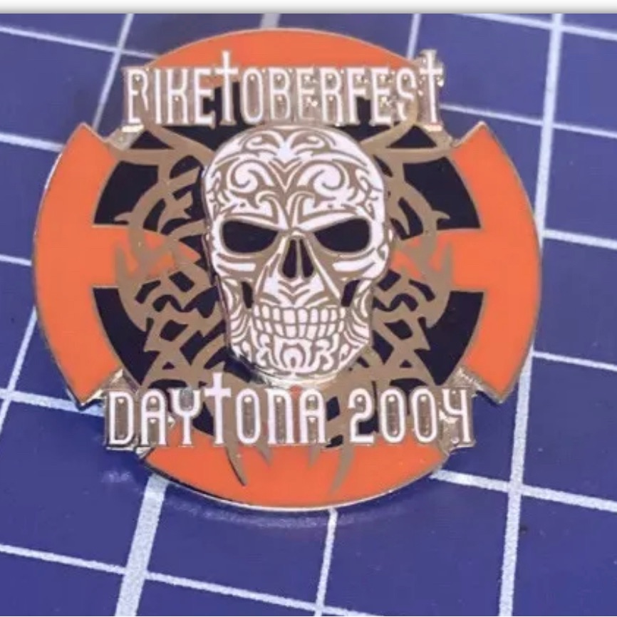 Daytona Biketoberfest 2004 Tribal Skull Pin Vest Jacket Pin -Skull Tribal- New 13$